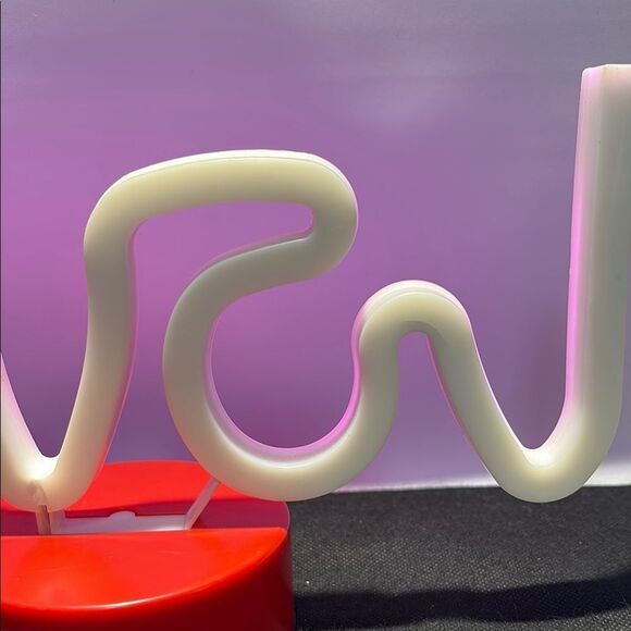 Pink Neon Love Sign - Picture 8 of 11